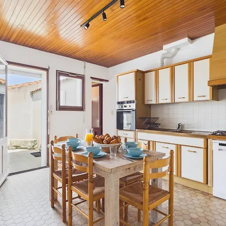 Maison Pour 6 Avec Jardin Proche Centre * La Guérinière